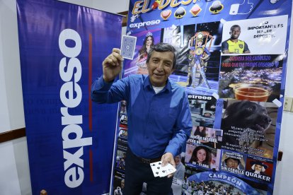 Octavio Tamayo se convirtió en un experto en el juego del cuarenta.