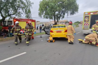 Accidente de tránsito en Cuenca dejó algunos heridos.