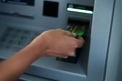 Atención de las entidades bancarias por feriado de Fiestas de QuitoARCHIVO