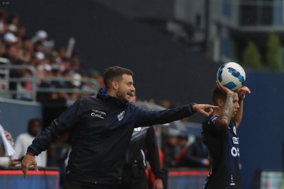 El entrenador Martín Anselmi dirige a los rayados desde finales de mayo de 2022.