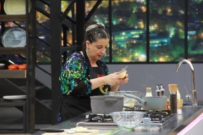 Juana Guarderas Albuja es una actriz de teatro, cine y televisión ecuatoriana.​