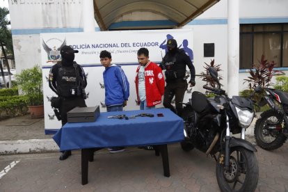 Dos presuntos asaltantes lograron ser detenidos por la Policía.