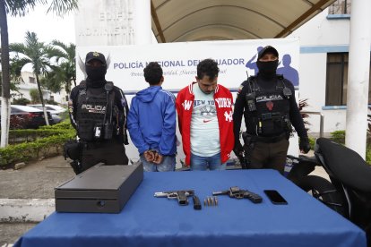 Un menor  de edad y un adulto fueron detenidos en primera instancia.