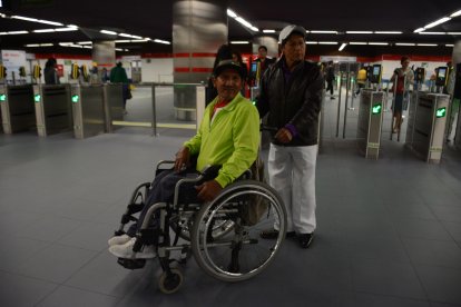 El primer viaje en metro de Ángel fue para medir tiempos de traslado.