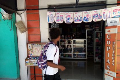 Los apagones en Playas duraron cerca de tres horas y media.