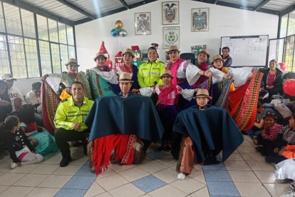 Hubo actividades lúdicas para los moradores de La Roldós.