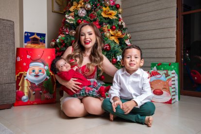 La Veneno Torres y sus hijos, Xaviera y Lucas.