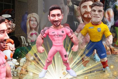 Lionel Messi el   ‘año viejo’ que está de moda y su camiseta rosada del Inter Miami, también hay los Piero Hincapié.