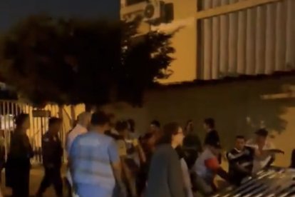 Vecinos de Los Ceibos no querían que sacaran las rejas.