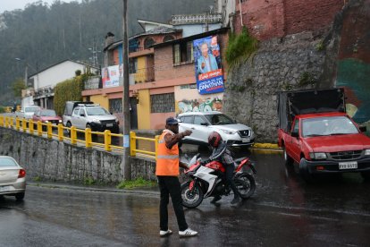 Conoce el número de placa con restricción en Quito.
