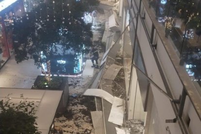 A través de redes sociales los usuarios postearon videos de lo sucedido.