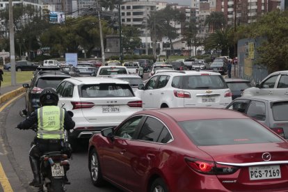 Conoce el número de placa con restricción en Quito.