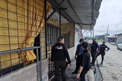 El establecimiento no contaba con permiso de funcionamiento. Además, la infraestructura no era adecuada para ofrecer servicios de salud.