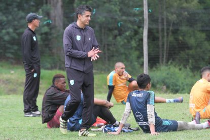 Norberto Araujo conoce muy bien a los jugadores del Cumbayá.