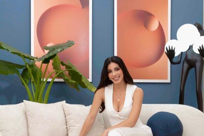 Virginia Limongi es una actriz y reina de belleza ecuatoriana.