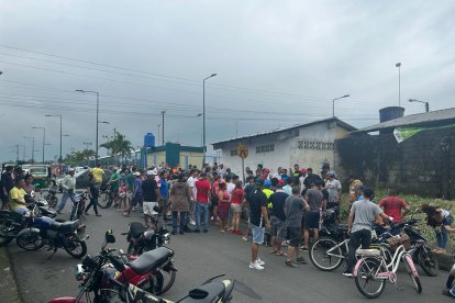 Los hechos se registraron cuando la pareja de amigos iba en moto.