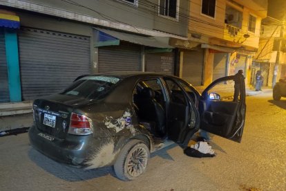 Los cuatro detenidos por la matanza en la ciudadela Abel Gilbert 1 se movilizaban en un auto negro.
