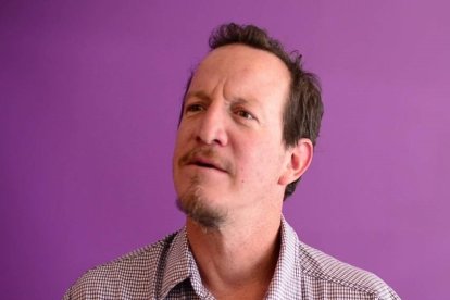 Andrés Crespo es un actor y director ecuatoriano