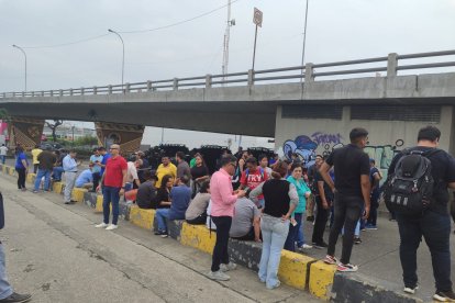 Hubo caos por la toma de un canal de televisión.