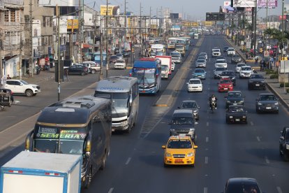 El tránsito en el cantón ferroviario está regulado por la Autoridad de Tránsito de Durán.