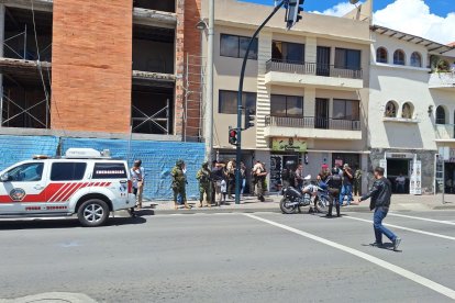 En la avenida Huayna Cápac se alertó de un posible ataque, sin embargo se trató de la detonación de pirotecnia.