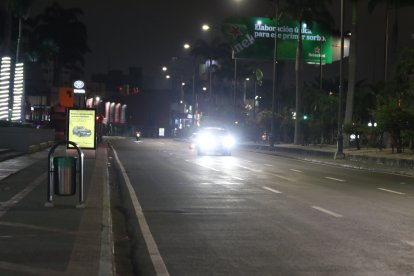 La av. Francisco de Orellana, en Guayaquil, la noche del 10 de enero.