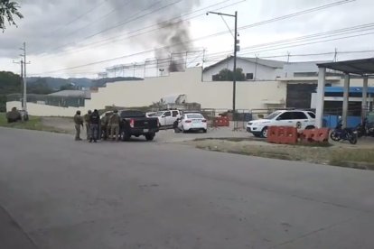 Referencial: la cárcel de Esmeraldas, durante acciones de fuerzas del orden.