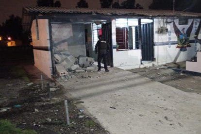 Las cámaras de seguridad registraron el hecho.