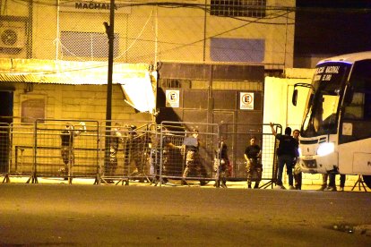 Quince guías estaban retenidos en Machala.