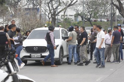 El funcionario judicial se movilizaba en una camioneta blanca por la avenida El Bombero.