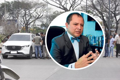 El Fiscal César Suárez fue asesinado mientras se movilizaba en una camioneta por la avenida El Bombero de Guayaquil.