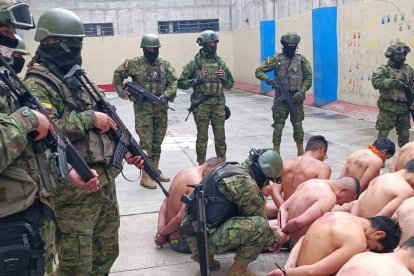 Centro de Rehabilitación Social (CRS) de Turi se mantiene intervenido por el personal de las Fuerzas Armadas y Policía Nacional