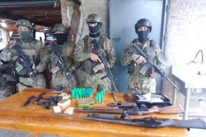 Los militares presentaron las pruebas en Manabí.