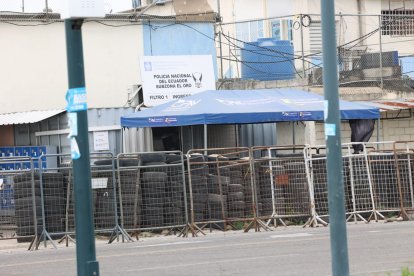 Alrededores de la cárcel de Machala.