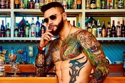 Ricardo Delgado piensa que es mejor echarse los tragos con amigos.