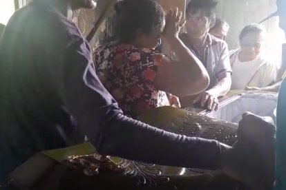 La pena seguía viva durante el velatorio de la víctima en Ventanas.