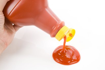 REFERENCIA. La marca de la salsa de tomate en cuestión es Gustadina.