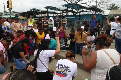 Familiares se encuentran fuera del centro de reclusión