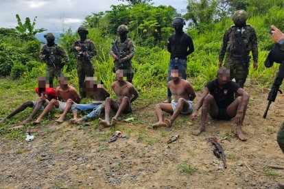 Las Fuerzas Armadas presentaron a los detenidos en sus cuentas de redes sociales