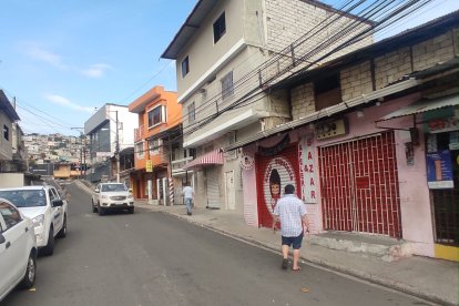 En Urbanor la gente está con temor por disparos en un bazar.