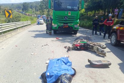 Un fallecido se registró tras el accidente.