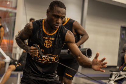 Los jugadores de Barcelona se preparan para el inicio de la LigaPro, el 16 de febrero de 2024.