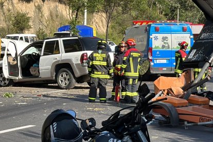 Un motociclista perdió la vida en el choque múltiple.