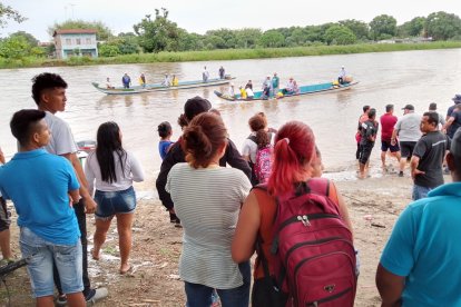 En el río Babahoyo encontraron el cadáver de la chica de 15 años.