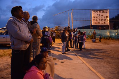 La noche del 31 de enero se realizó una vigilia en la cancha donde la mayoría de víctimas murieron.