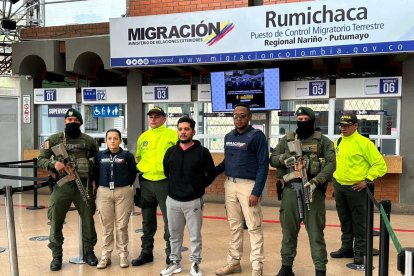 El sujeto ya está bajo custodia de las autoridades de Colombia. Estados Unidos lo reclama para juzgarlo.