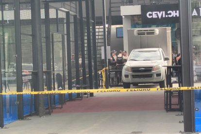 El crimen se registró en el negocio de la mujer.