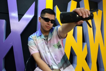 Diego inició en las redes sociales cuando aún era adolescente.