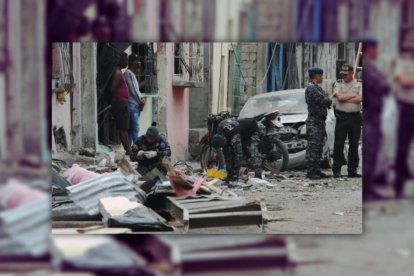 Este atentado dejó cinco personas fallecidas, veinte heridas y daños en casas y vehículos.