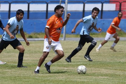 Franklin Salas (c) demostró que su talento está intacto y llevó a la victoria a La Redonda.